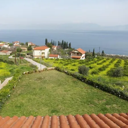 With Spectacular View Villa Xylokastro