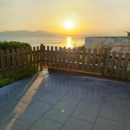 Villa With Spectacular View Xylokastro